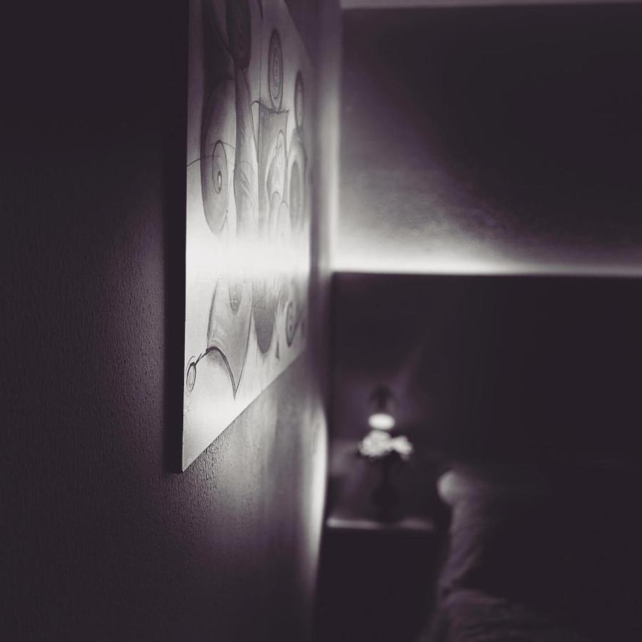 Halley House Apartment *